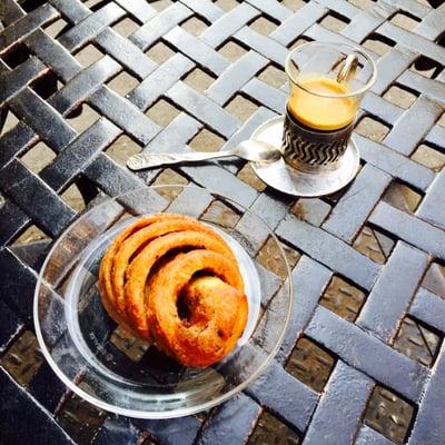 Expresso and Cinnamon Roll