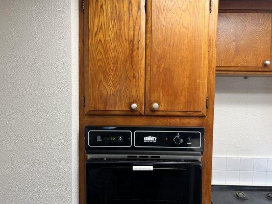 Wall oven installation