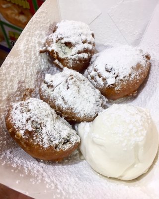 Fried Oreos & Vanilla Ice Cream