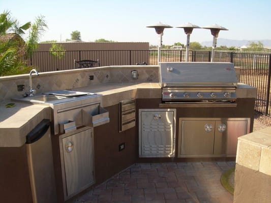 BBQ and Out Door Kitchen