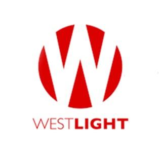 Westlight Studios is a member based rental studio for photographers and videographers. Westlight is serving the Nashville , Fran