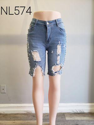 Long denim shorts beaded with plastic pearls/Short largo adornadas con perlas plásticas .. wholesale only