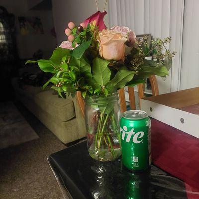 Size of flowers compared to a Sprite can.