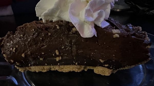 chocolate-peanut butter pie. Goooood.