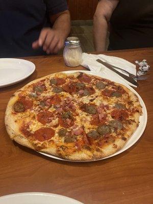 Sausage & pepperoni pizza