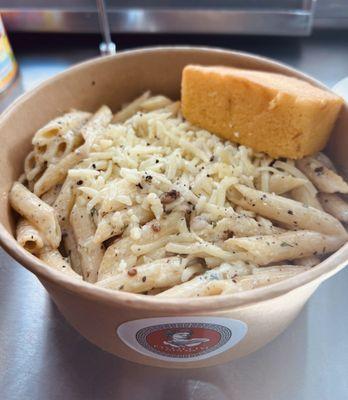 Penne pasta with creamy alfredo sauce, add chicken, pulled pork or ribs or enjoy as a vegetarian meal, cooked to order just for you.