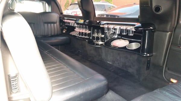 10 passenger stretch limo