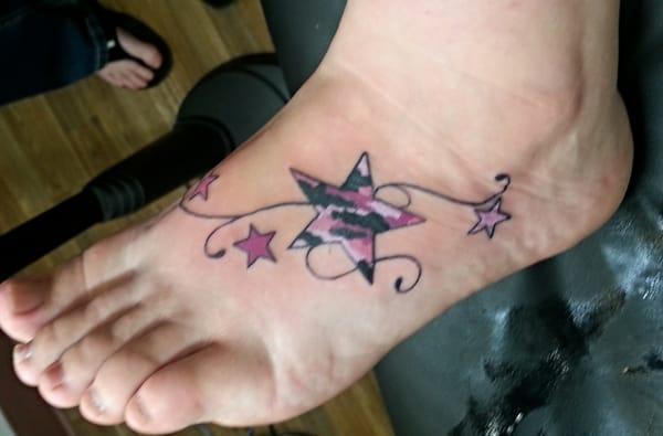 This is the latest tattoo I had done by Emily at Shak'n ink :)