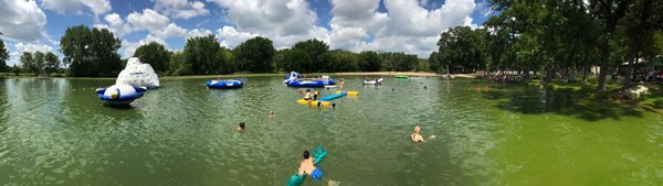 Panoramic of the lake.