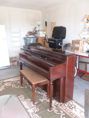 piano that is being moved