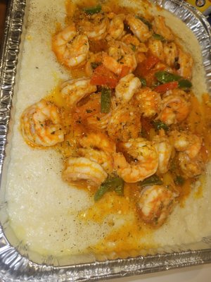 Sauteed Shrimps & Grits