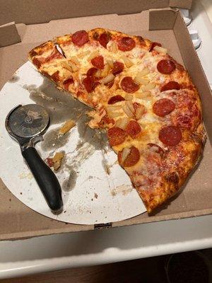 Large, Pepperoni & pineapple