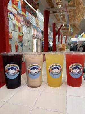 Aguas frescas (Jamaica, horchata, Piña, sandia)