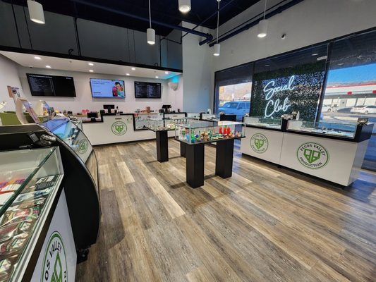 Pecos Valley Production Montgomery Albuquerque Dispensary - Interior