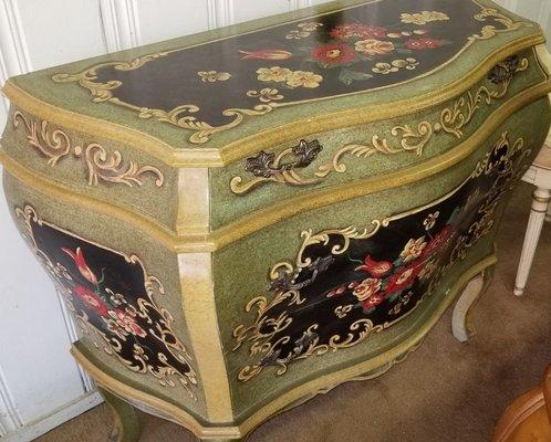 Beautiful 3 drawer Bombay chest hand painted designs