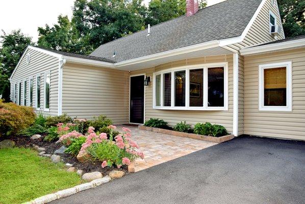 76 Westcliff Mt. Sinai, NY Stunning updated home....