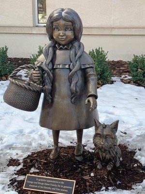 Wizard of Oz Statues downtown Holland