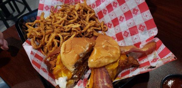 Fried chicken and onion straws