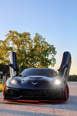 Vertical Doors install on corvette c7