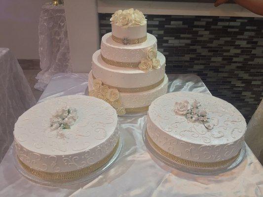 Sparkly Wedding Cake