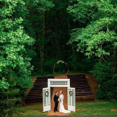 Knotting Hill Inn outdoor ceremony location "the Glade"