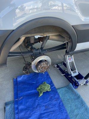 Mobile brake pads and rotors replacement in Rancho Cucamonga. We also service local cities like Montclair, Upland, Clairmont, and San Dimas.