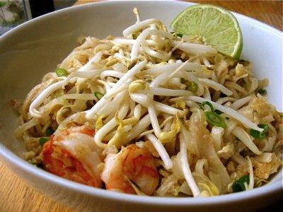 Shrimp pad thai