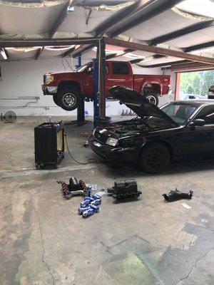 MONDAY MORNING WORK! INTAKE MANIFOLD ON THE VIC! AND AXEL ON THE BIG RED MACHINE!