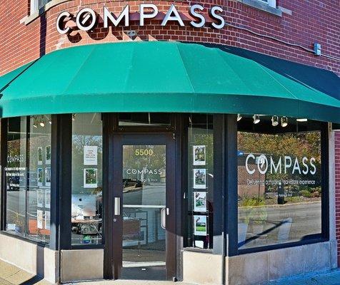 Our Local Compass Barone Group office in the heart of downtown Edgebrook. Serving Sauganash, Edgebrook, WIldwood, Forest Glen.