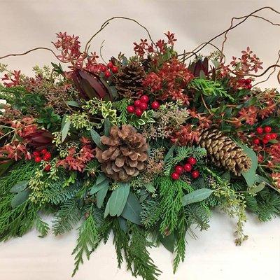 Rustic centerpiece for your holiday table