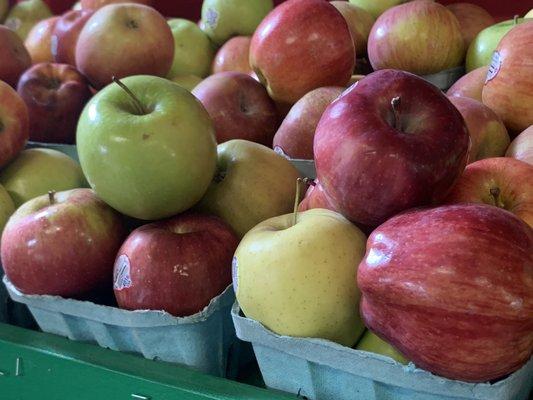 Mixed apples, $5, 6/12/22