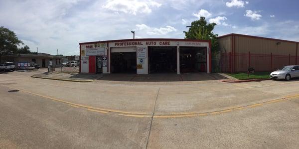 Street look. Small workshop where honest people take care of your ride)