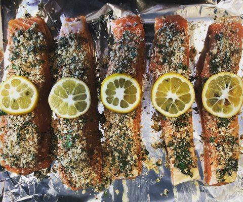 Walnut-herb crusted Wild salmon