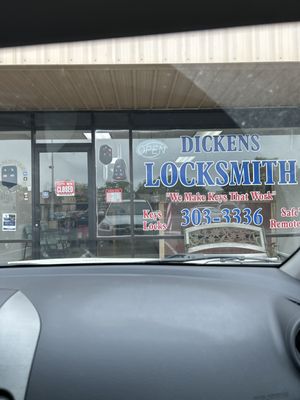 Dickens Locksmith