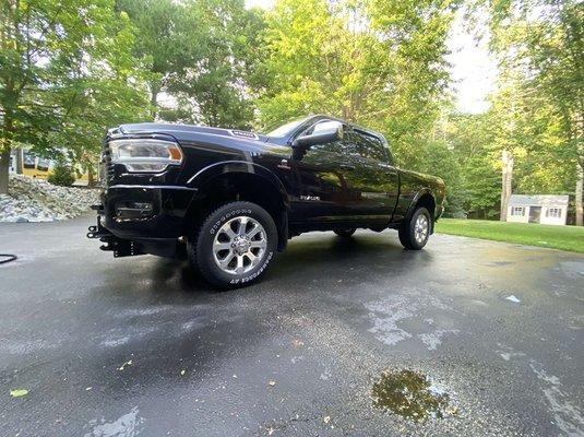 Look at this beautiful truck!! Your car could look like this!!