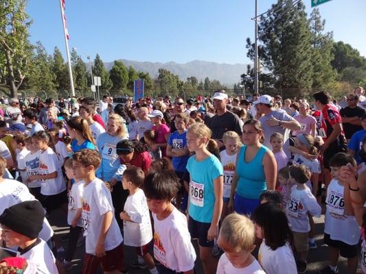 Kids Mile at the Thanksgiving Day Run & Food Drive