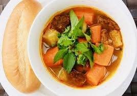 Beef Stewed with French Bread