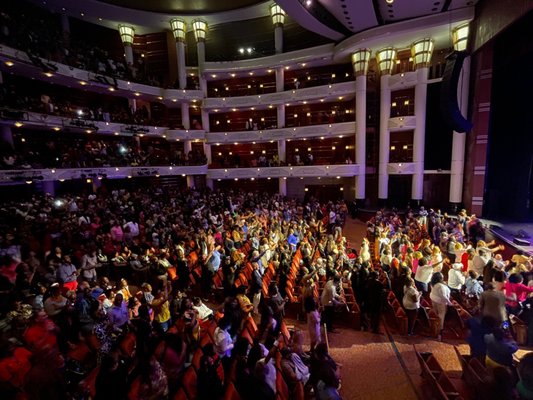 Sold out crowd for Tasha Cobbs Leonard