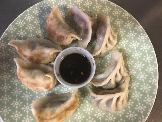 Fried pork dumpling