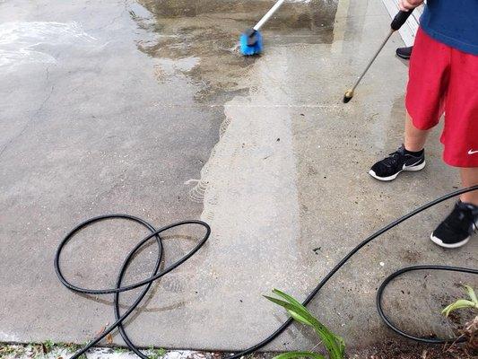 Cleaning and pressure wash service in Cape Coral, FL 33909