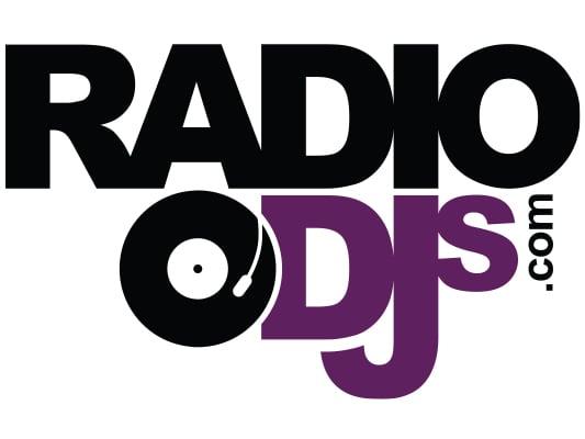 Radio DJs Logo