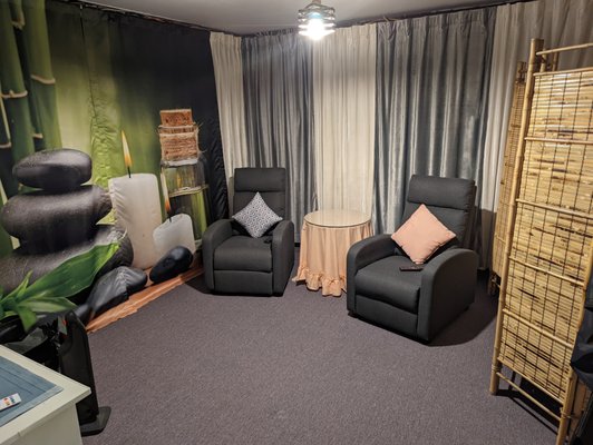 Our new compression therapy room is completed.  Give us a call to schedule an appointment!