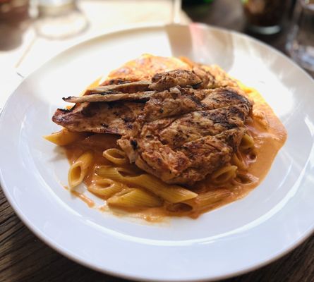 Grilled  Chicken in Penne ala Vodka