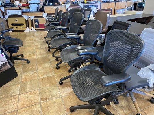 Herman Miller Aeron's