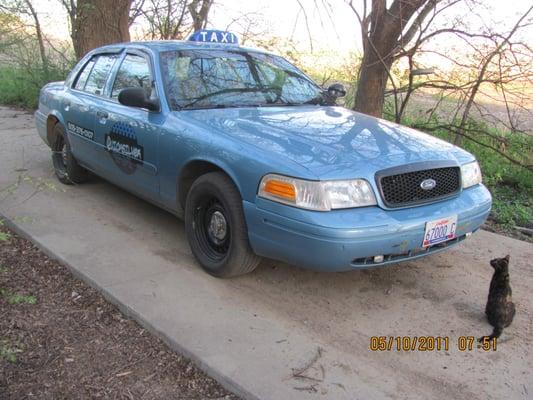 2002 ford crown victoria which has had extensive under carriage work, new brakes, & has a hook up for aux. in from ipods & such.