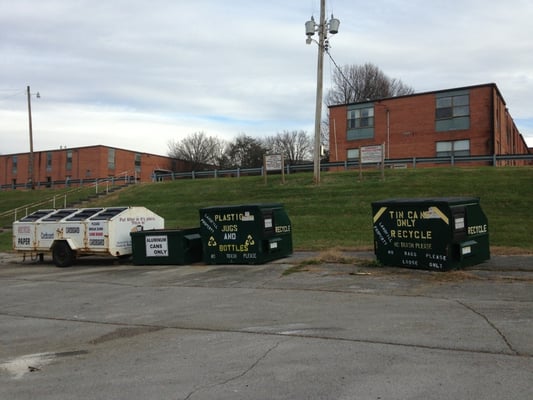 Bonus: Trailhead parking is next to the community recycling center! I can walk the dogs and clear out my recycling all at once.