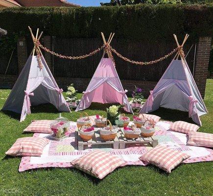 TEPEE PICNIC SETUP