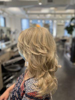 Alexalauryhair