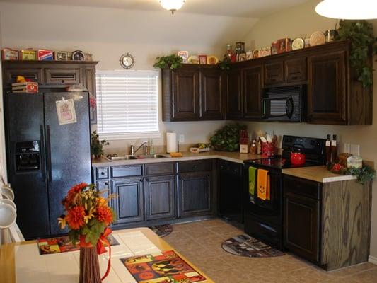 3 bd duplex kitchen comes with microwave, stove, and dishwasher. You have to provide your own fridge.