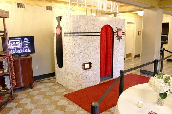 Our Art Deco Gatsby photo booth at the Hilton President downtown Kansas City.